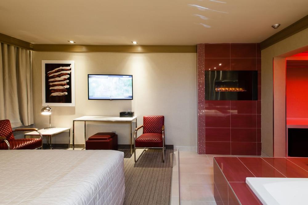 Le Chabrol Hotel&suites 3*